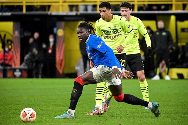 库里27分哈特三双 勇士负尼克斯跌回西部第十